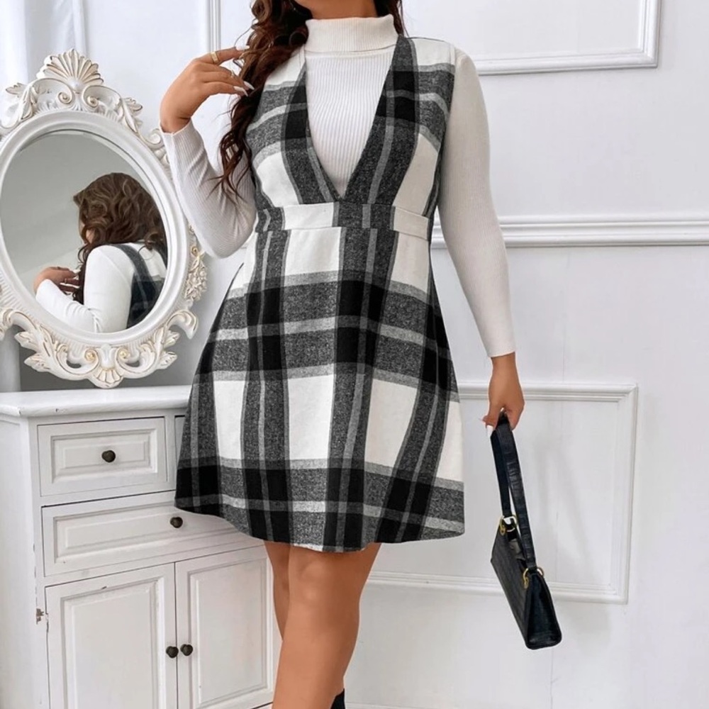 SHEIN Relaxiva Plus Plaid Print Sleeveless Dress Without Top